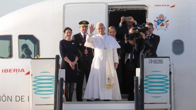 O papa León XIV, en Barcelona, minutos antes de coller o voo que o leva por primeira vez ás Illas Canarias (Kike Rincón/Europa Press)