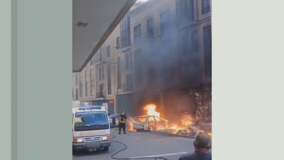 Imaxe cedida polo Servizo de Emerxencias Municipal de Cambados durante os traballos de extinción do lume