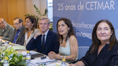 O presidente da Xunta e a conselleira do Mar participaron na sesión ordinaria do padroado do Cetmar para conmemorar o aniversario. EFE/Salvador Sas