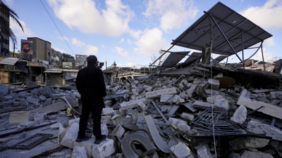 Impacto dun ataque israelí en Nabatieh, O Líbano (Reuters)