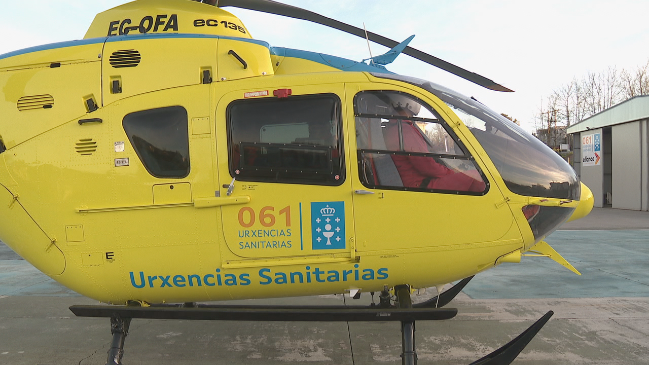 Imaxe de arquivo do helicóptero medicalizado do 061