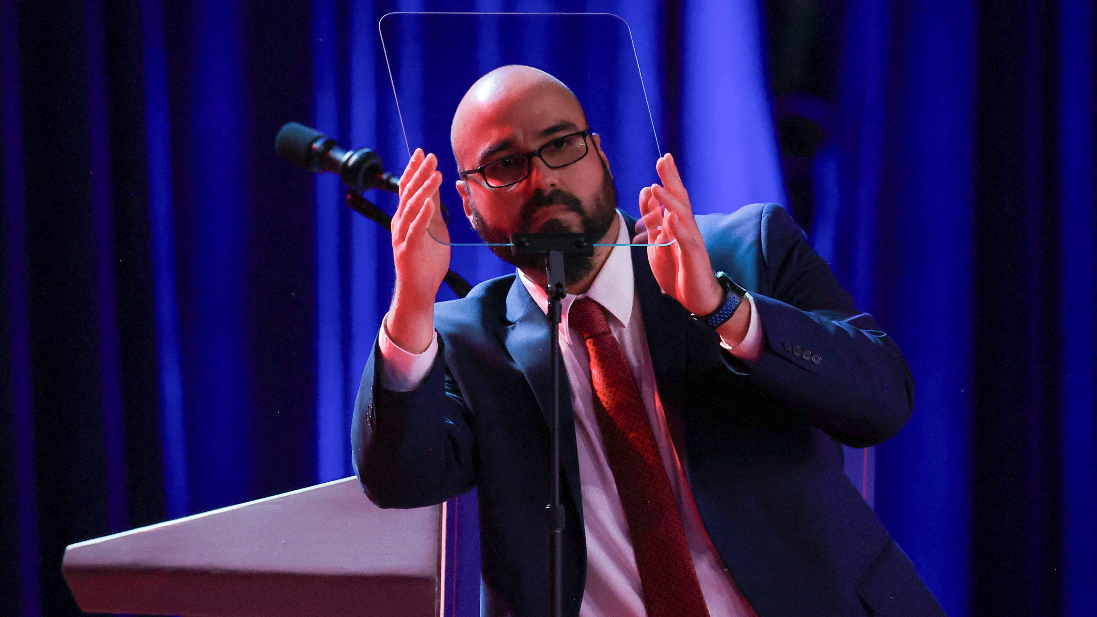 O operador do teleprompter nunha imaxe de arquivo. Reuters
