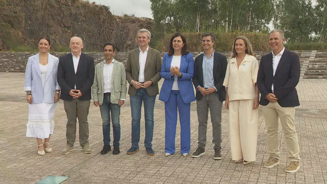 Alfonso Rueda cos candidatos do PP ´´a gobernar as cidades galegas na eleccións municipais
