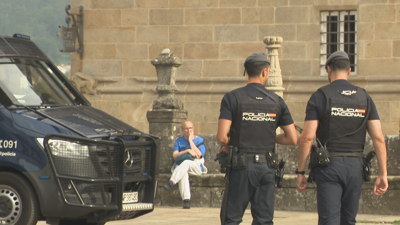 Os axentes especializados da UIP, no Obradoiro