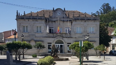 Edificio consistorial das Neves. Concello das Neves