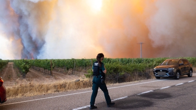Incendio en Fermoselle, Zamora. Paloma V. Escarpa / Europa Press