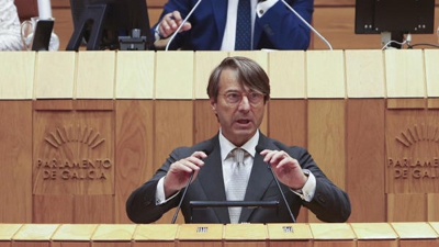 O conselleiro de Facenda, este xoves no Parlamento (EFE/Xoán Rey)