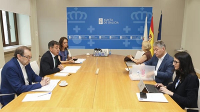 Xuntanza entre o conselleiro de Educación e os equipos reitorais das tres universidades galegas (EFE/Xoán Rey)