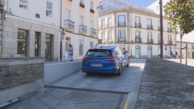 Rúa da zona monumental de Lugo. TVG