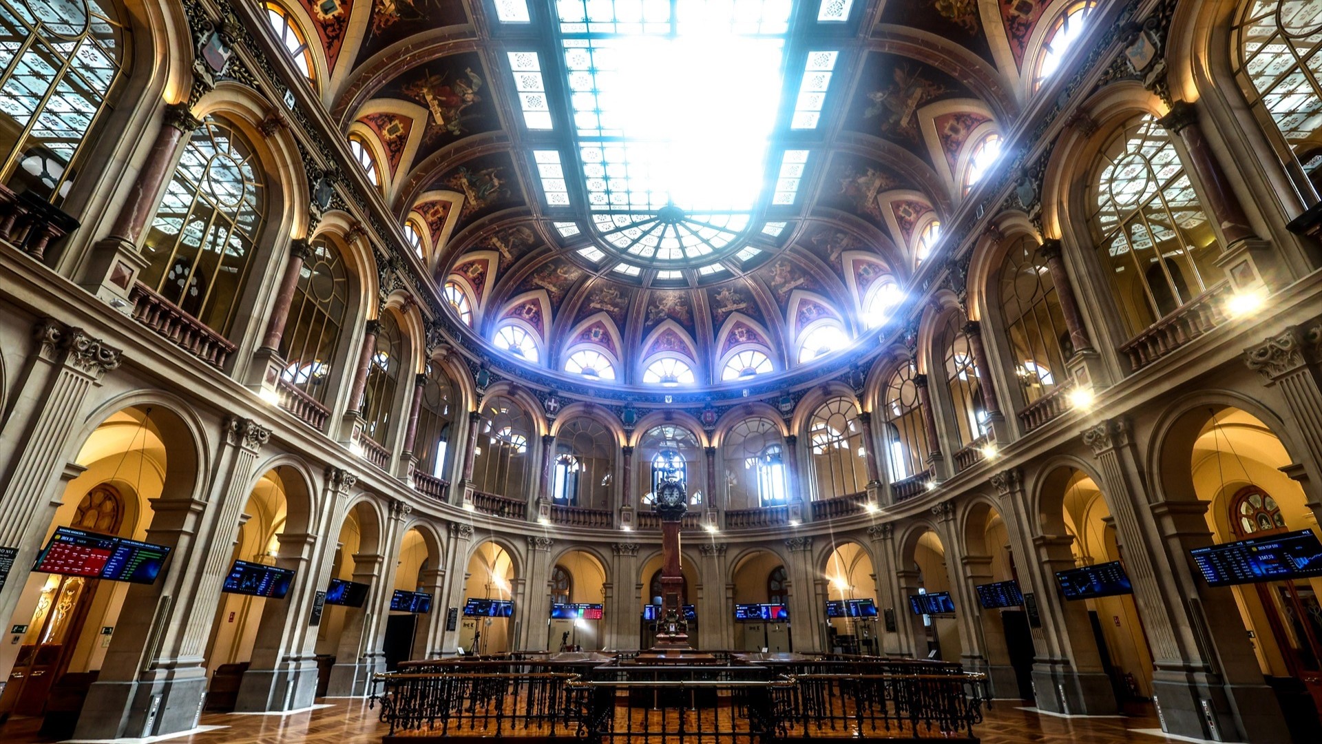 Interior do Palacio da Bolsa, en Madrid (Ricardo Rubio/Europa Press)