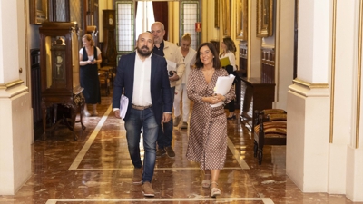 O tenente de alcaldesa, Xosé Manuel Lage Tuñas, e a alcaldesa da Coruña, Inés Rey, nunha imaxe de arquivo (Andy Pérez/Europa Press)
