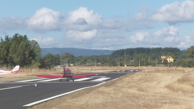 Os avións lixeiros realizaron vos pola zona da Ribeira Sacra e tamén a costa galega ata Fisterra
