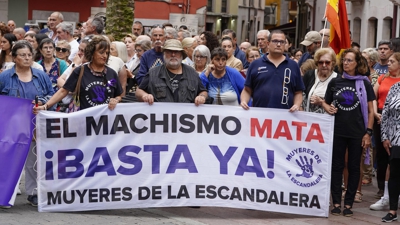 Concentración en Llanes en recordo de Laura. Paco Paredes/EFE