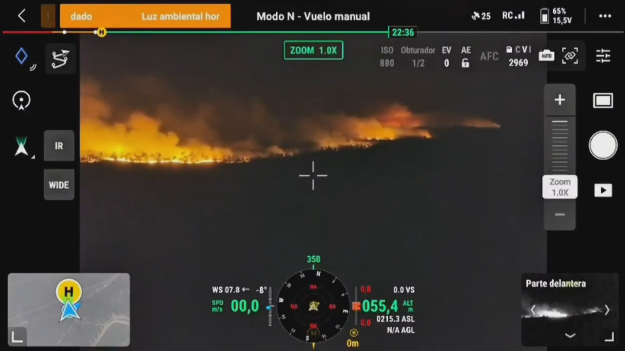 Imaxe do incendio de Niebla desde o drom da UME, esta noite pasada. imaxe de EFE