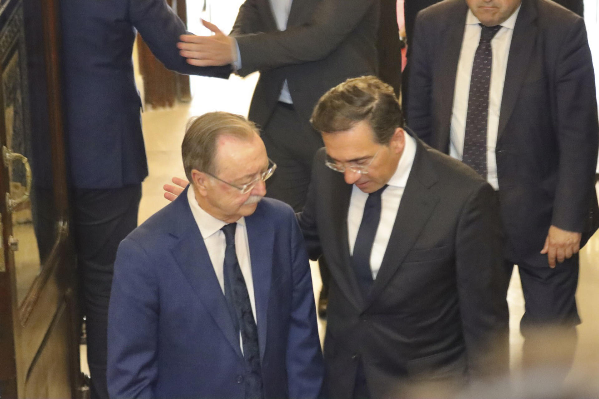 José Manuel Albares e Juan Jesús Vivas, nun encontro en agosto (Efe)
