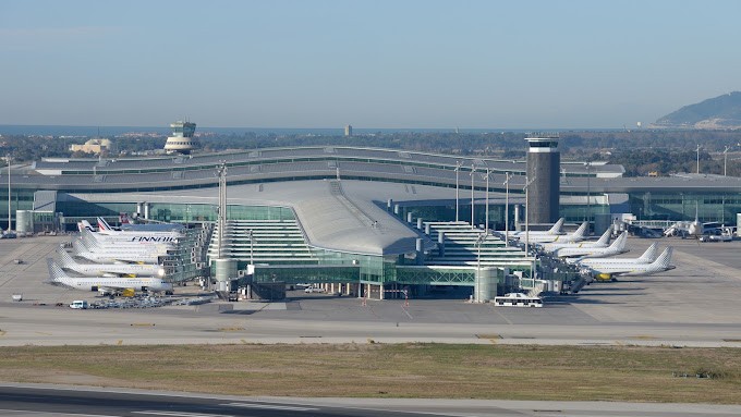 Aeroporto de Barcelona. Aena