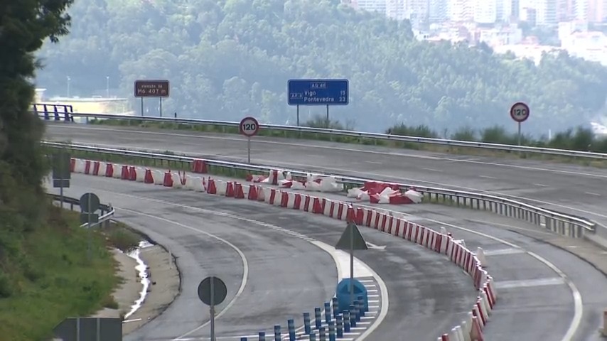 Imaxe de arquivo do acceso ao viaduto da Fraga na AG-46