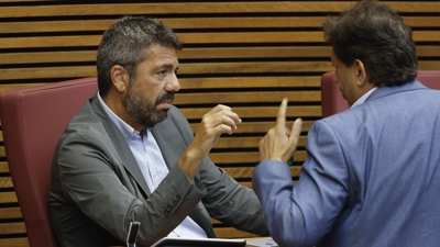 Mazón durante un pleno en Les Corts, onde mantén a acta de deputado, celebrado en xuño. Europa Press
