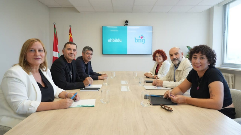 Delegacións de EH Bildu e BNG reunidas en Bilbao. EH BILDU