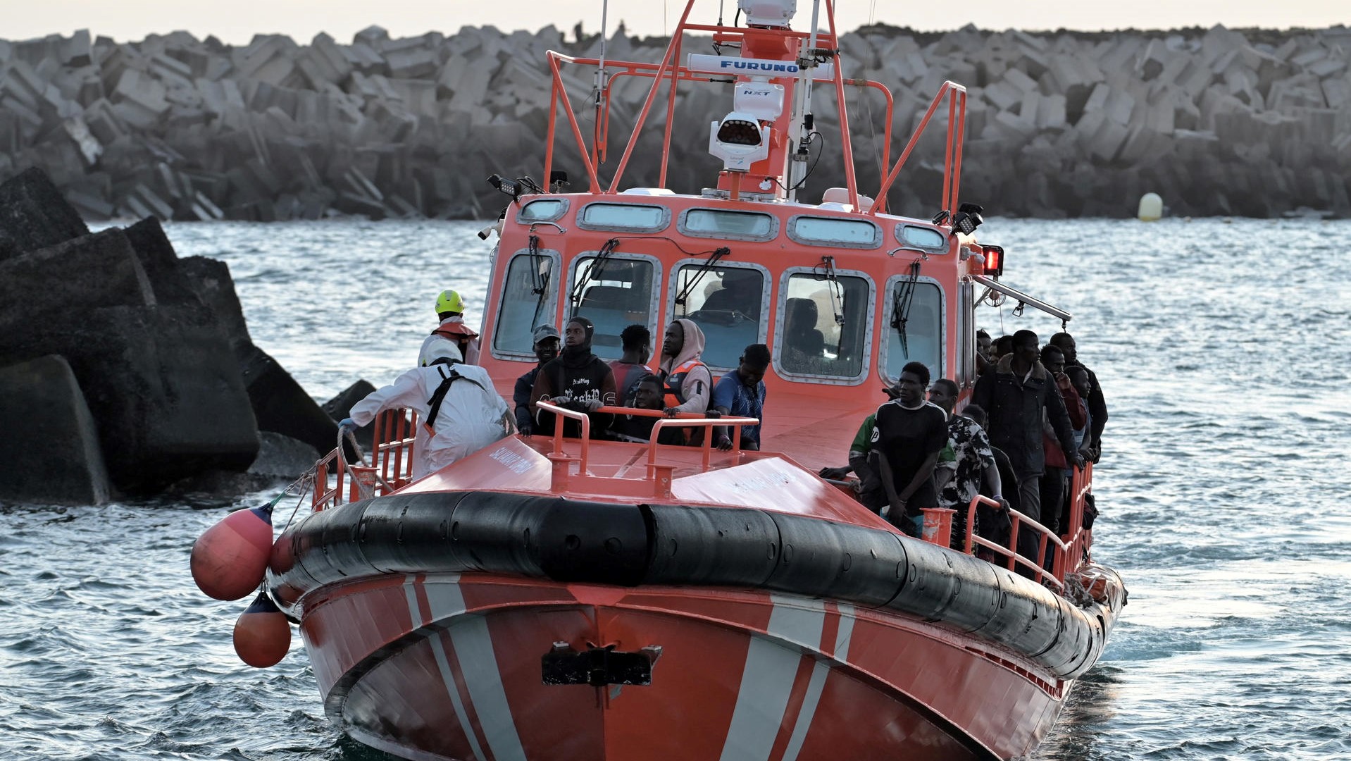 Rescate dun caiuco no Hierro este mes de agosto (EFE/Gelmert Finol)