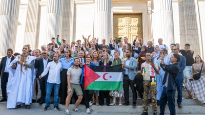 Representantes saharahuís celebraron no Congreso a aprobación (Isa Saiz / Europa Press)