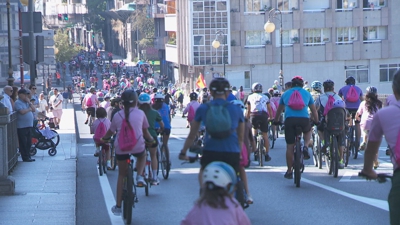 Os ciclista comezaron o percorrido desde a Alameda, na rúa Progreso.