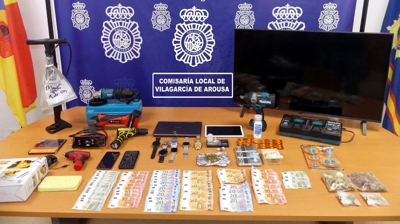 Cartos e material incautado. Policía Nacional