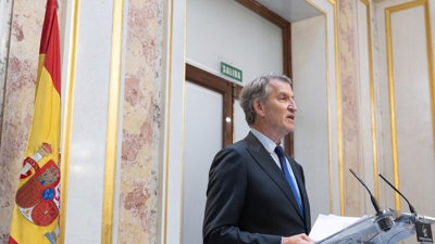 Alberto Núñez Feijóo nunha rolda de prensa no Congreso este venres. Jesús Hellín/Europa Press