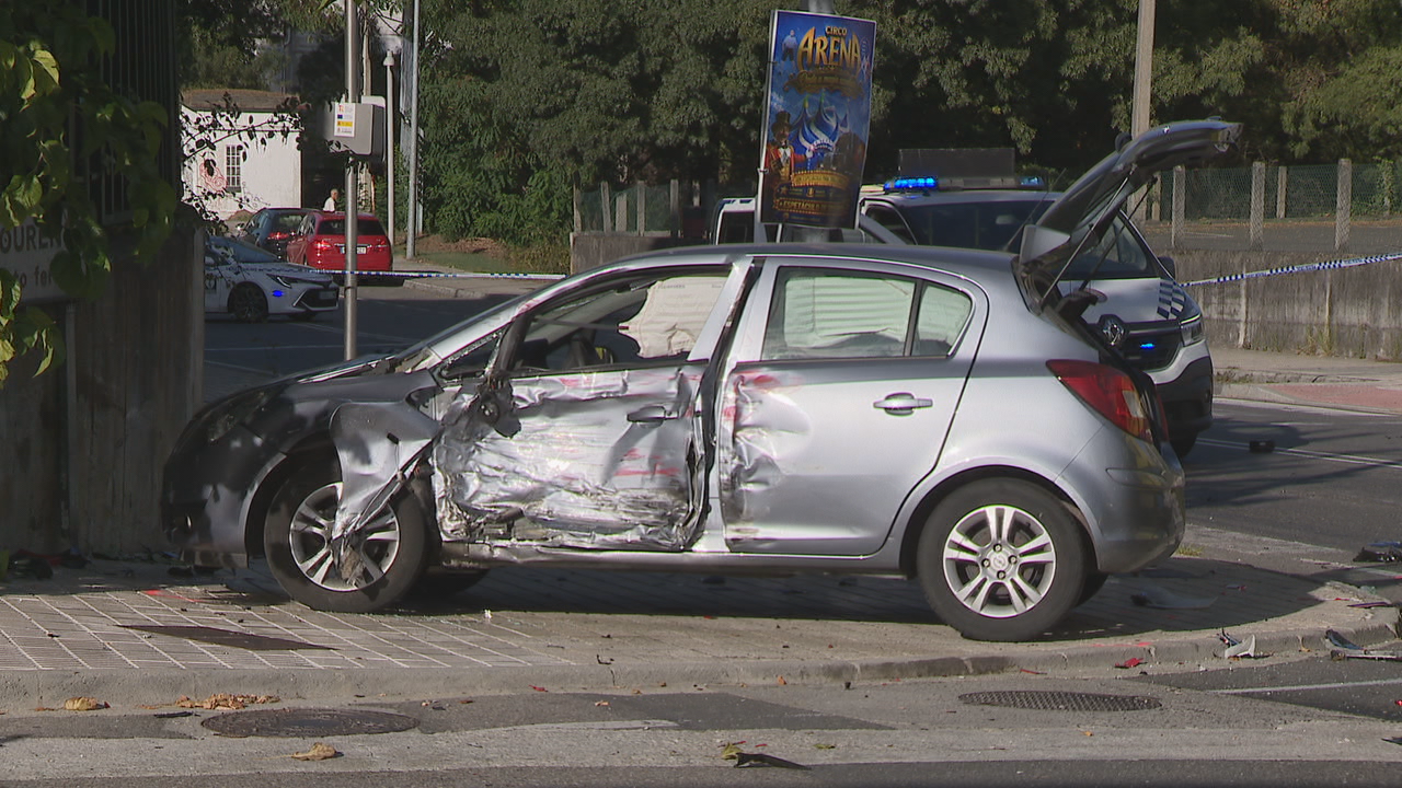 As dúas pasaxeiras do coche están en bo estado
