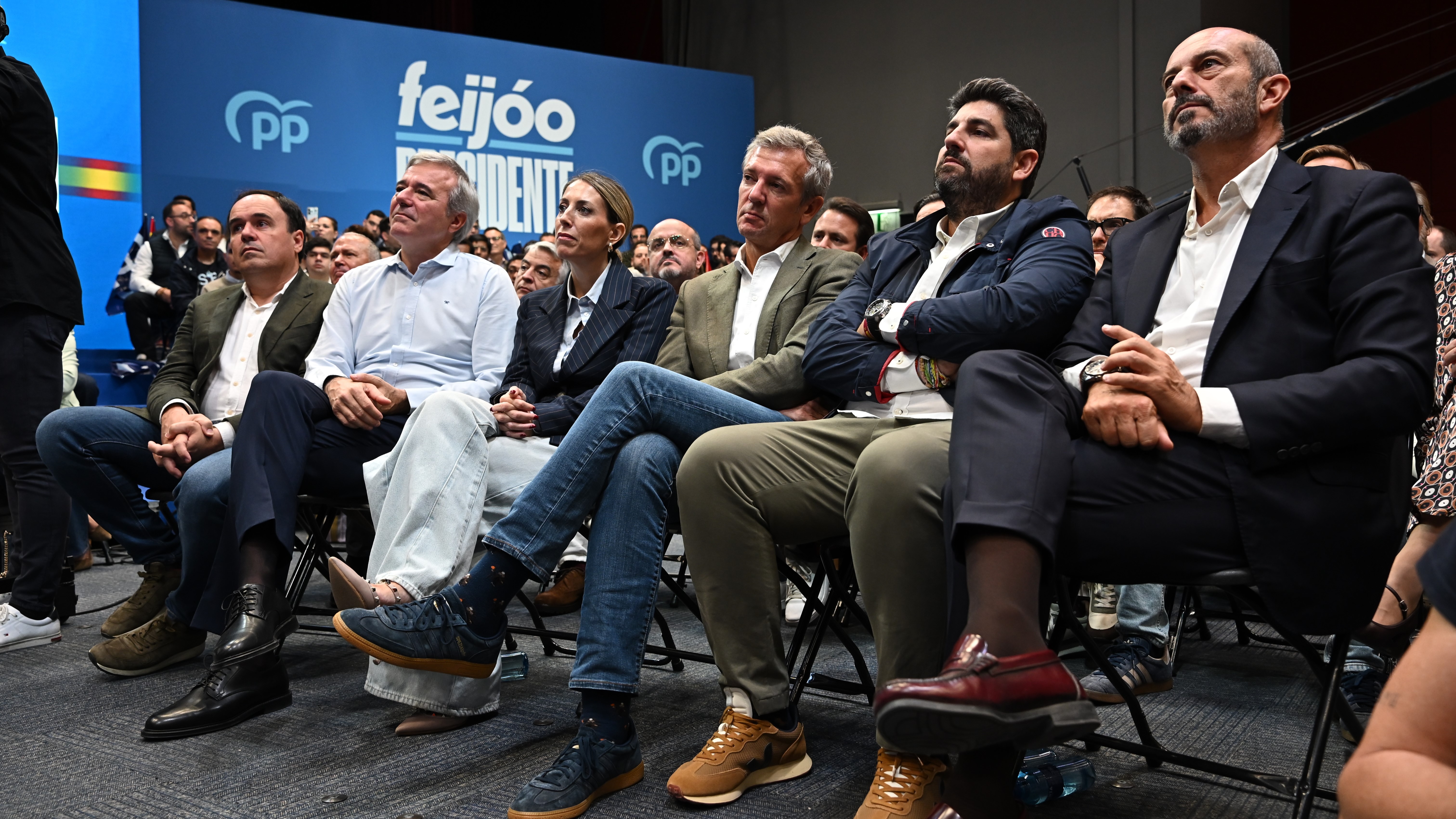 Rueda con outros mandatarios autonómicos. EFE/Fernando Villar