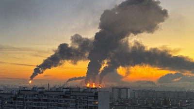 Unha refinería arde en Moscova tras un posible ataque ucraíno. REUTERS/Arquivo