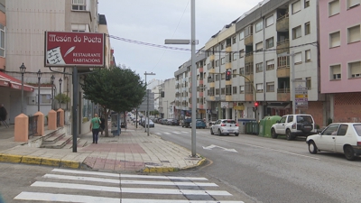 Abordaron a anciá, para acabar roubándolle xoias e cartos, no centro da vila
