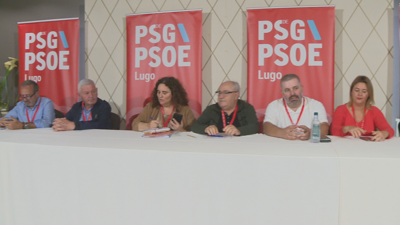 Membros da xestora, na xuntanza deste mércores (TVG)