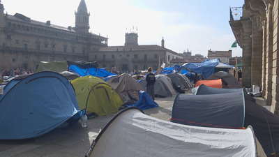 A acampada do Obradoiro vai medrando conforme pasan os días