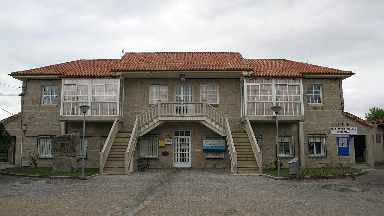 Casa do Concello de Rairiz de Veiga
